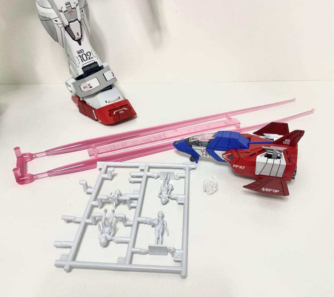 PG UNLEASHED 1/60 ガンダム ガンプラ　光沢　全塗装　完成品