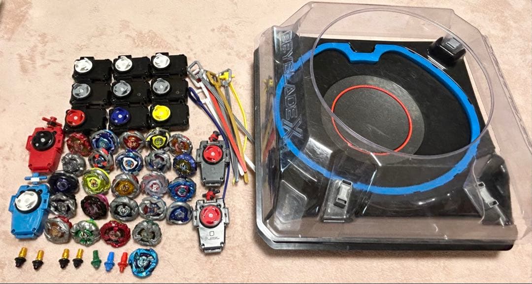 BAYBLADE x まとめ売り　25個他　公式スタジアムつき BAYBLADE x まとめ売り 25個他 公式スタジアムつき